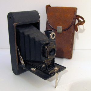 Vintage Kodak pop-out & case